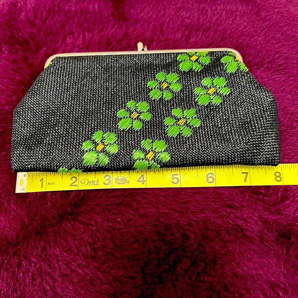Black Raffia Clutch Bag with Green Embroidery Design - Picture 5 of 7